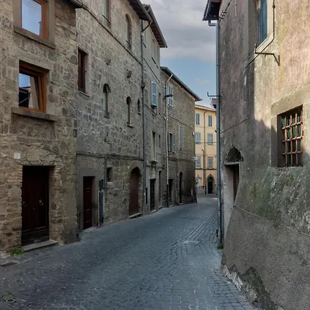 Residenza San Leonardo - Centro Storico Apartment Viterbo